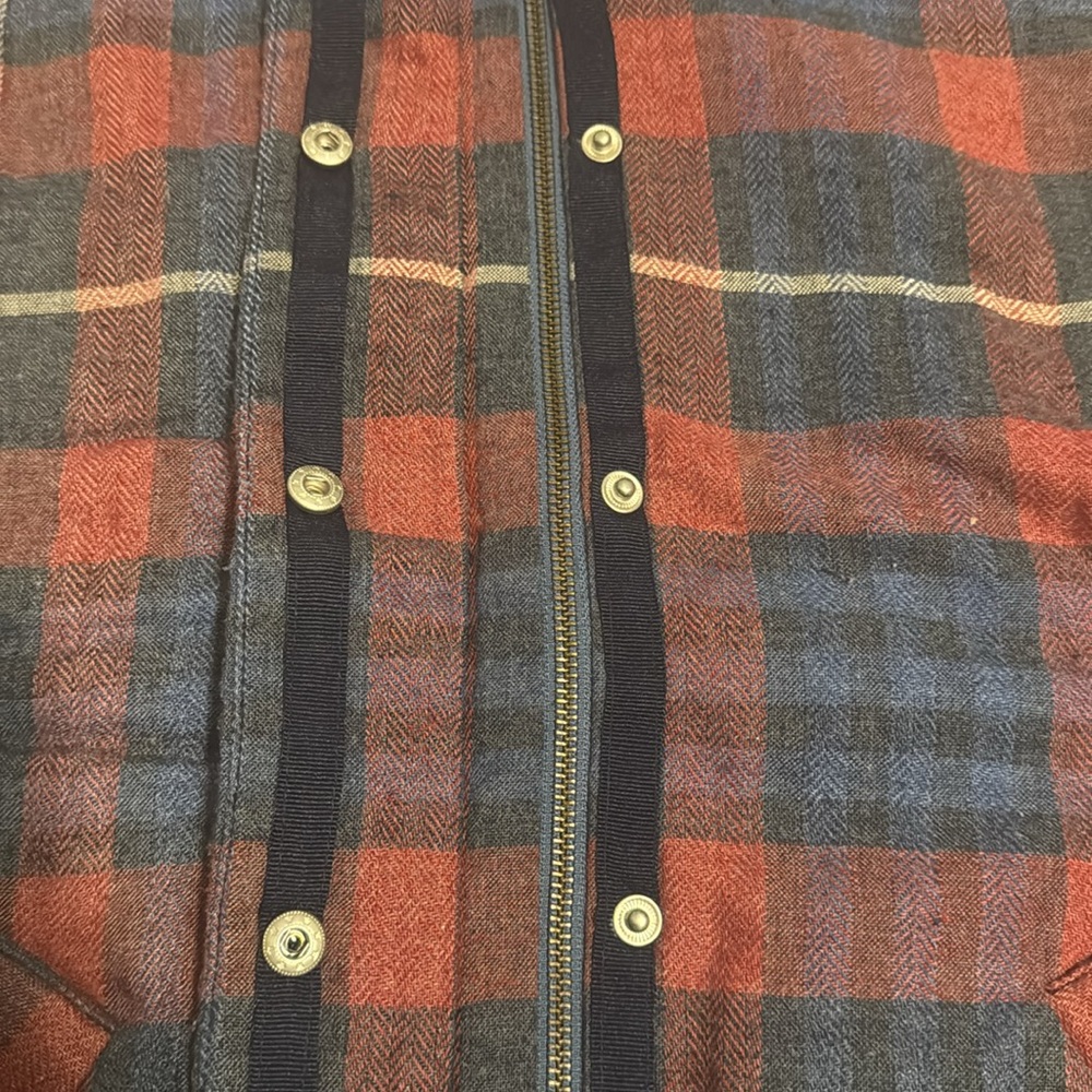 DYLAN Plaid Sherpa lined Vest size medium - Picture 6 of 11